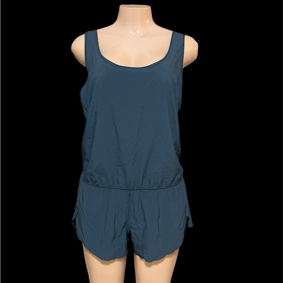 Lululemon athletica - Picture 2 of 7